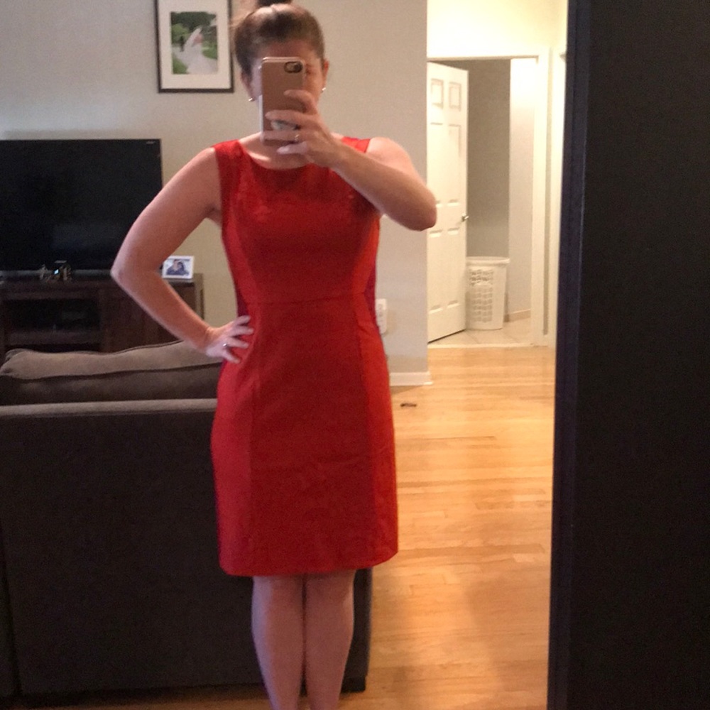 Bergdorf Goodman Elie Tahari dress 👗